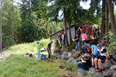 Lucerne students participate in Silverton Creek riparian conservation