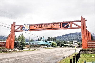 New Homes for Seniors, Families Open in Valemount