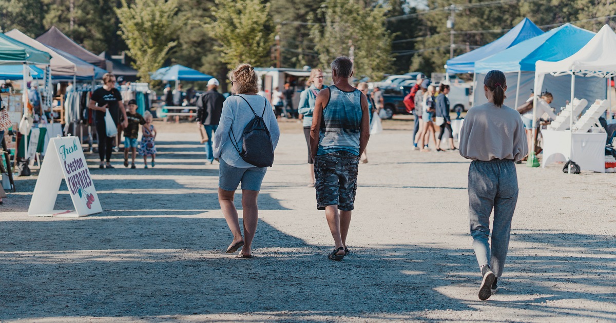 A Bustling Jaffray-Baynes Lake Farmers Market