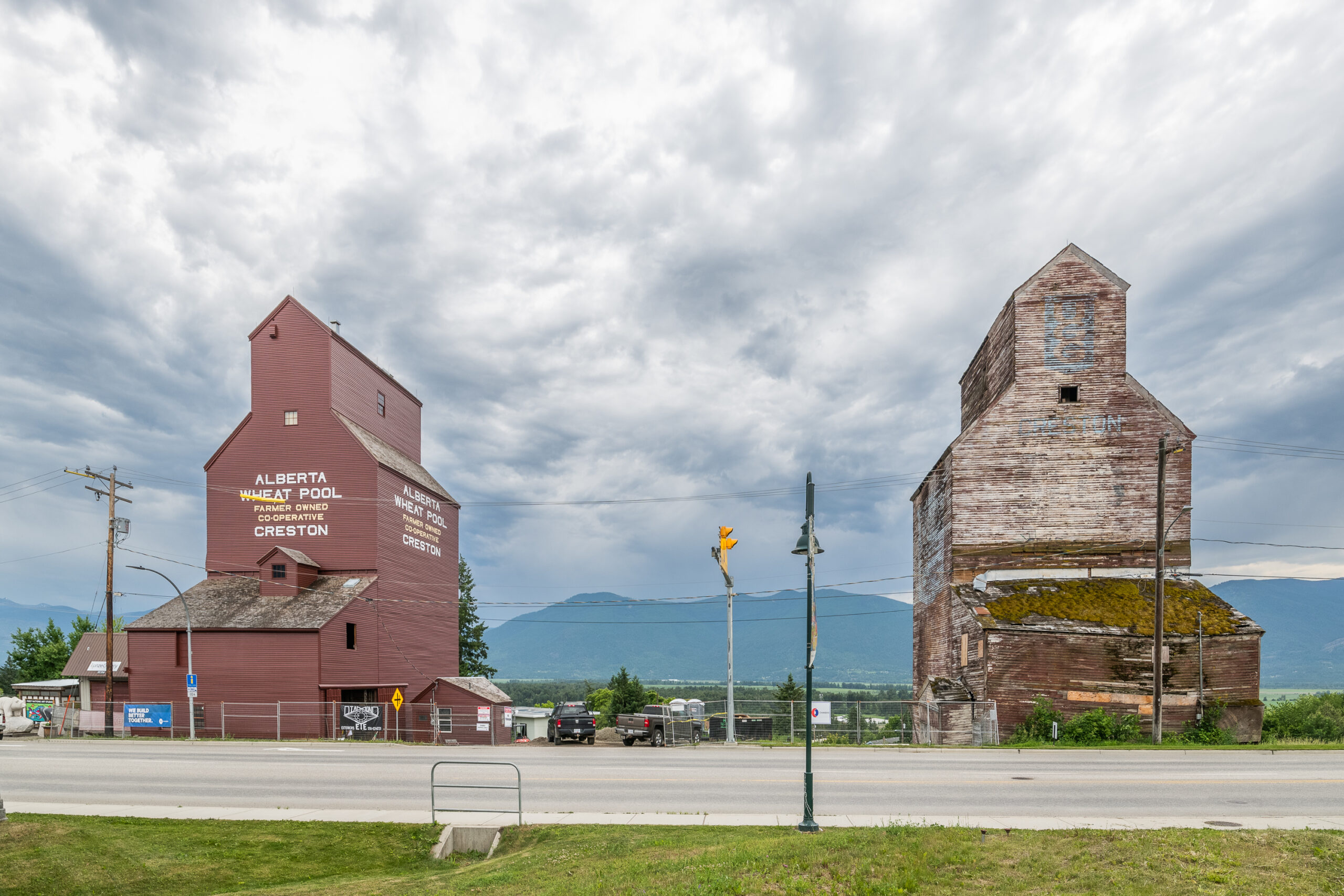 Deconstruction of white grain elevator to begin